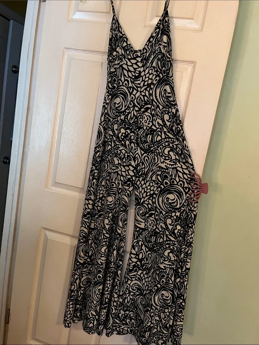 Vintage 1970’s Norma Kamali Black and White, spaghetti strap, wide-legged jumper - Picture 5 of 6